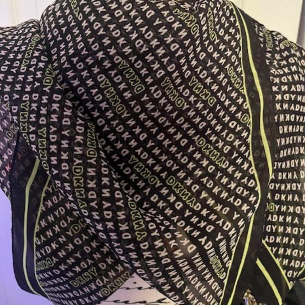 DKNY Scarf Great Condition No Call Outs! Size 80 x 38